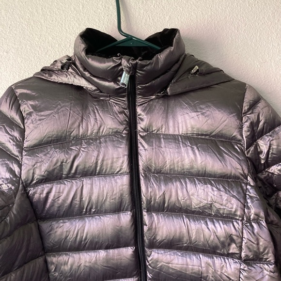 New Andrew Marc Grey Silver Nylon Polyester Duck Down Hooded Puffer Coat size M - Picture 2 of 14